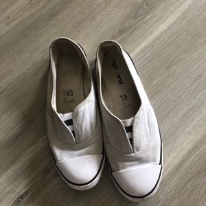 Converse slip on